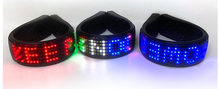 LED-armband voor schoenen licht op