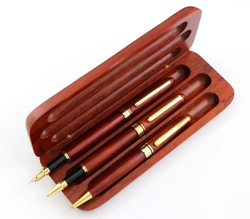 geschenkpennenset met houten pennendoos