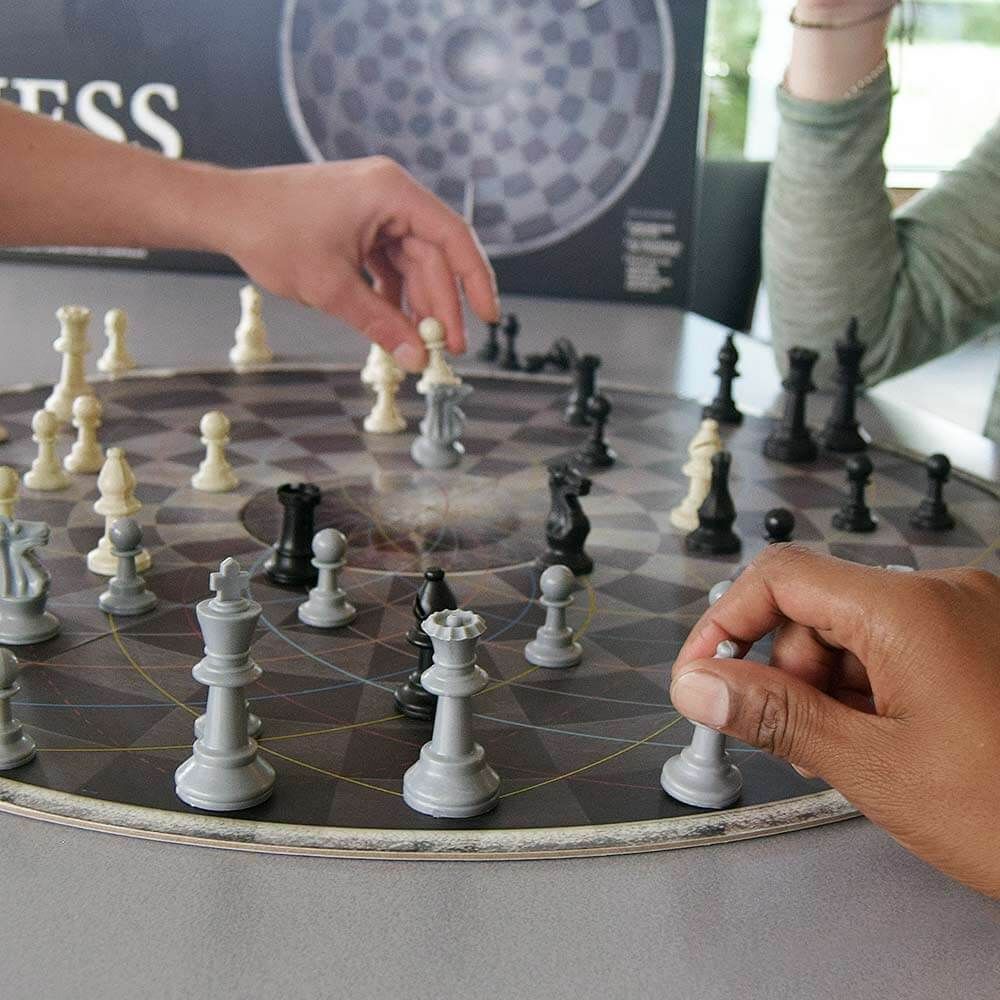 ronde schaak ronde 3 personen man