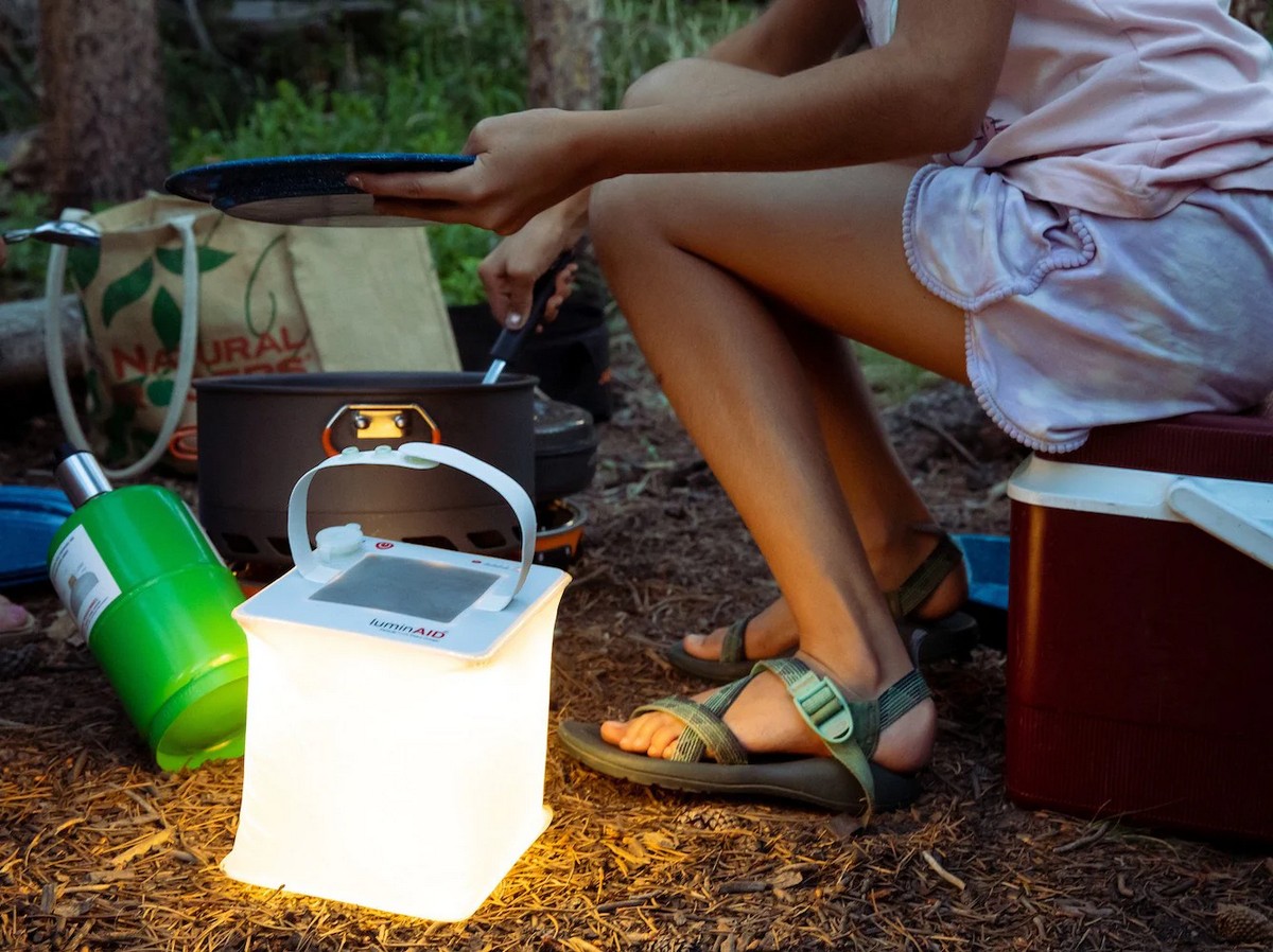 Solar led buitenlamp - 2in1 draagbare campinglamp + oplader