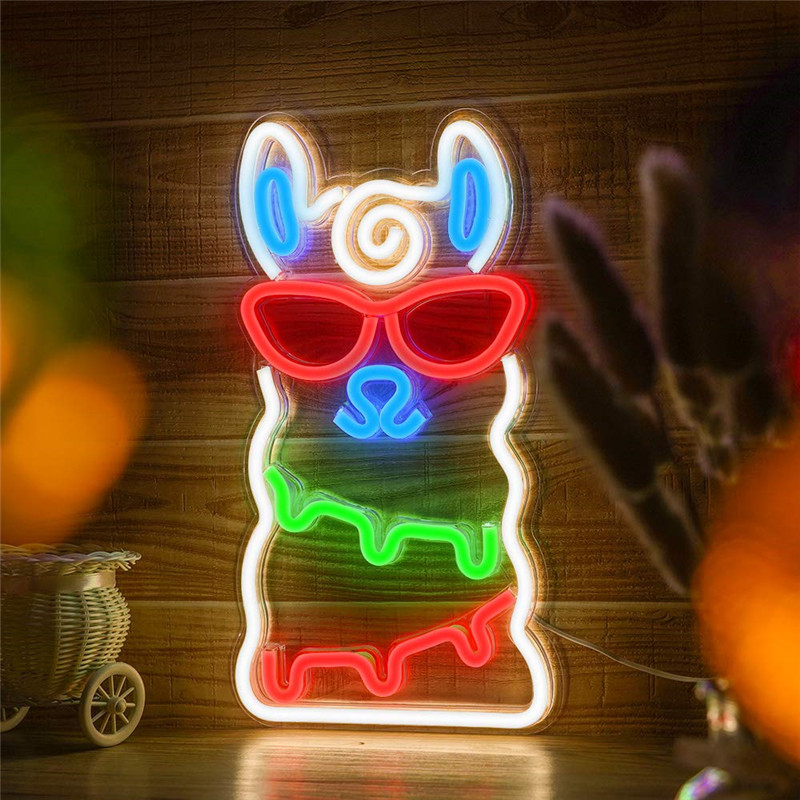 neon lama logo verlichting aan de muur